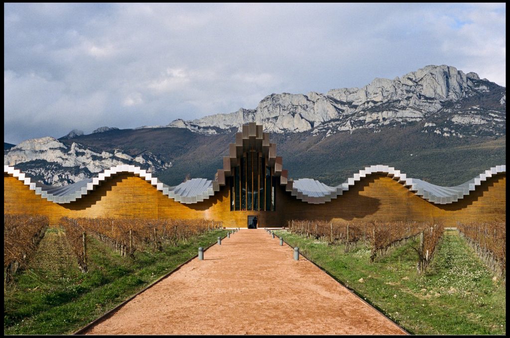 Bodegas Ysios in La Rioja