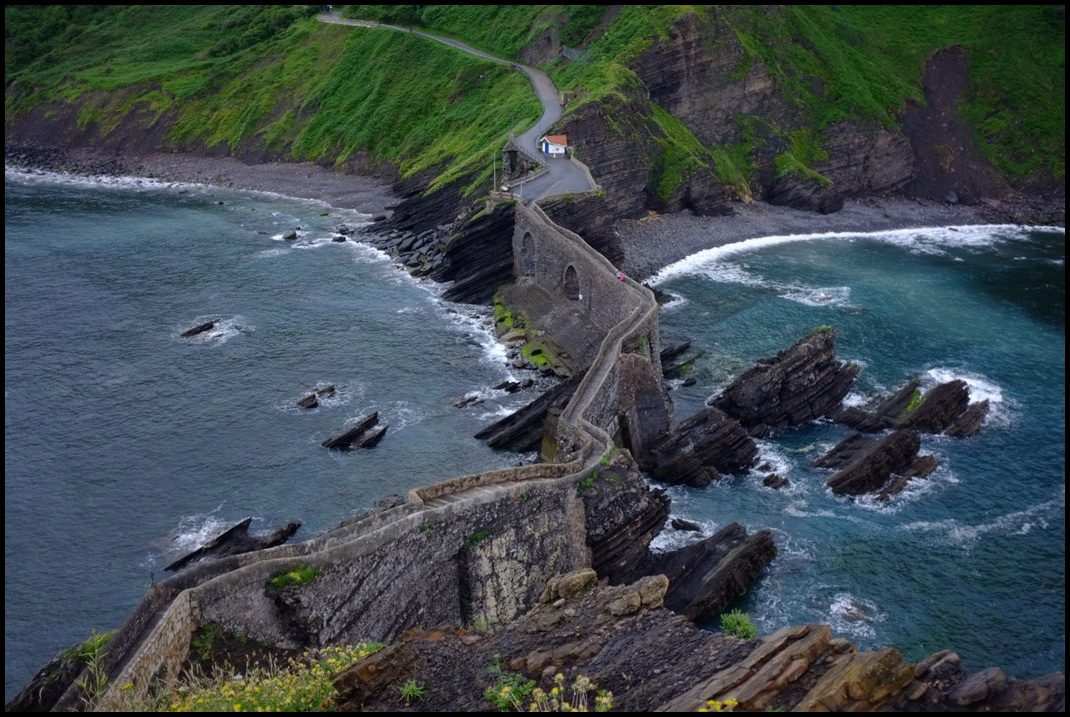 San Juan de Gaztelugatxe​ in País Vasco